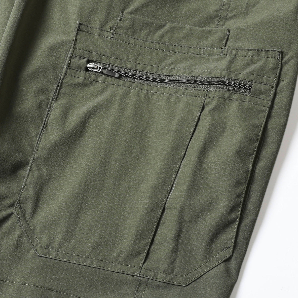 Men's Multi-Pocket Cargo Shorts — Built Durable, Designed for Adventure
